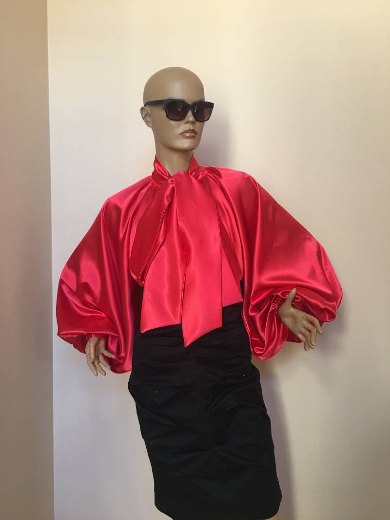 Formelle Damen Seidenbluse/Rote Cocktail Satin Bluse Schleife Bluse, Bischof Ärmel Hemd von StudioMariya