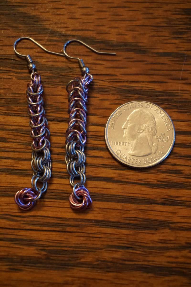 Rosa & Silber Box Kettenhemd Ohrringe von StudioMartela