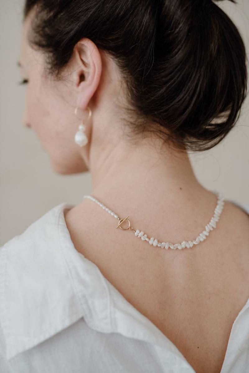 Elegante Perlenkette Aus Preloved Süßwasserperlen Mit Gold Filled Knebelverschluss von StudioNIOvi