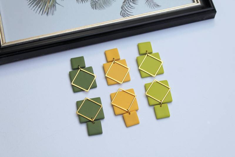 Geometric Earrings, Modern Square Polymer Clay Statement Spring Earrings, Handmade Earrings von StudioNiani