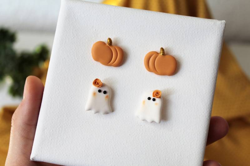 Halloween Earrings, Polymer Clay Stud Ghost Pumpkin Autumn Handmade von StudioNiani