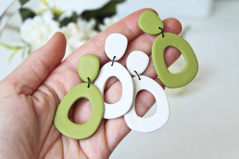 Large Statement Earrings, Dangle Polymer Clay Spring Modern Green, White von StudioNiani