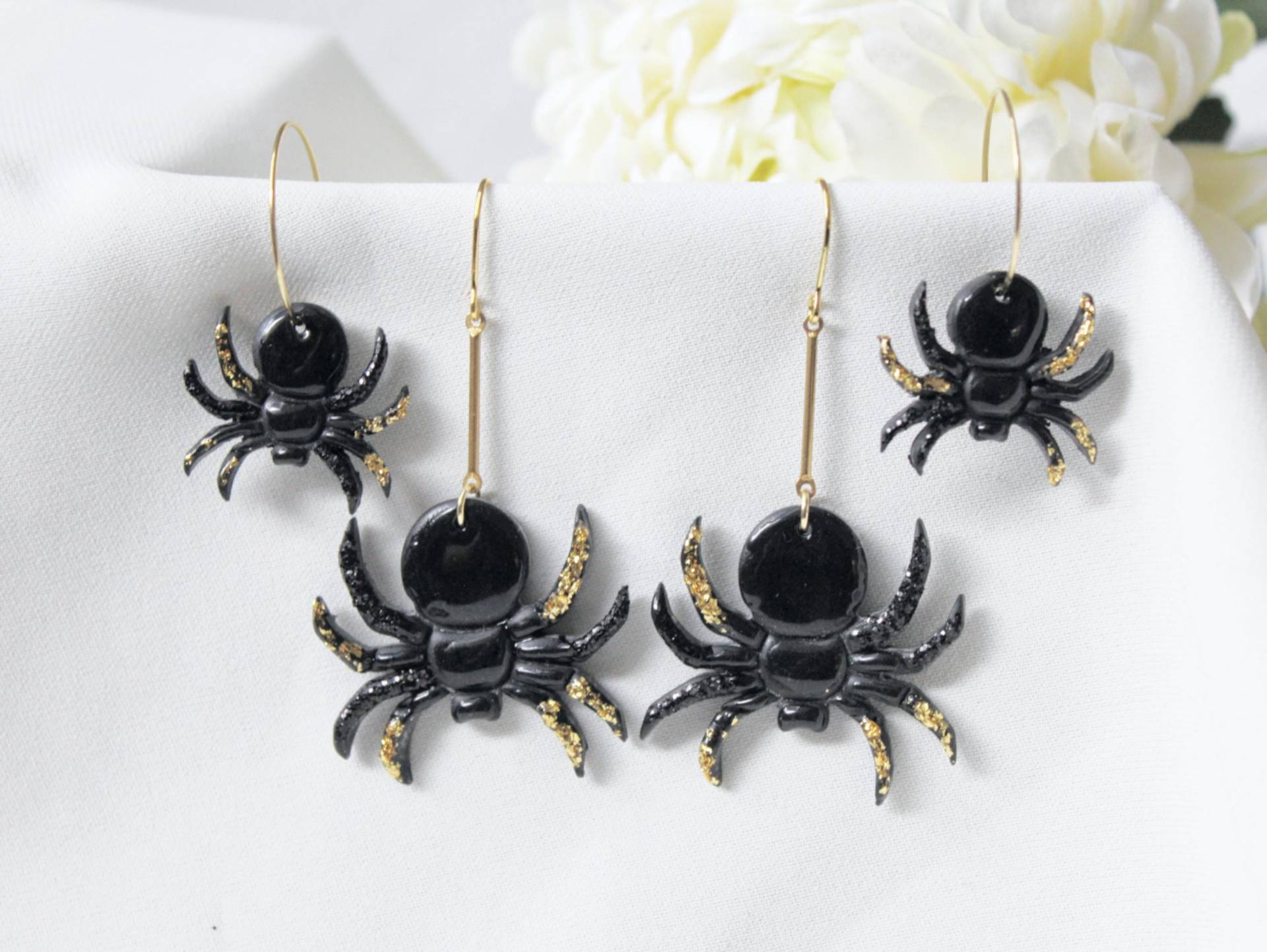 Spider Earrings, Halloween Gothic Hoop Earrings, Dangle Polymer Clay Earrings, Halloween Jewelry, Handmade Spider Earrings, Halloween Gothic Hoop Earrings, Dangle Polymer Clay Earrings, Halloween Jewelry, Handmade von StudioNiani