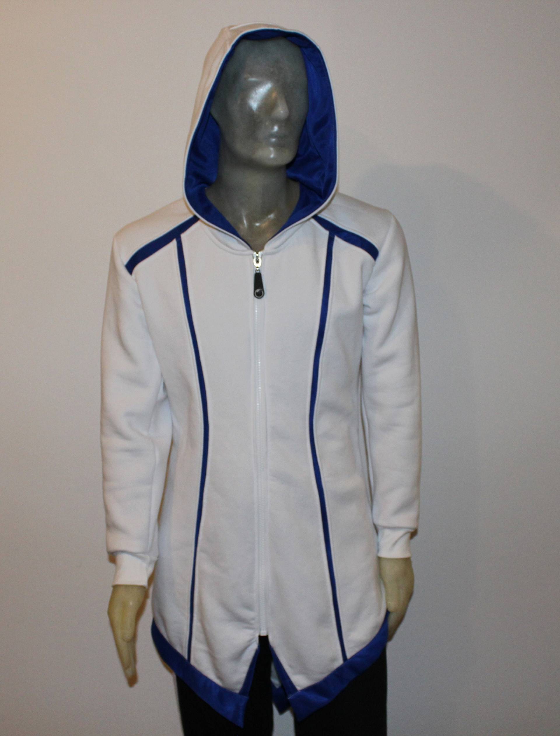 Moderner Assassin Hoodie Inspiriert in Assassin's von StudioScorpion