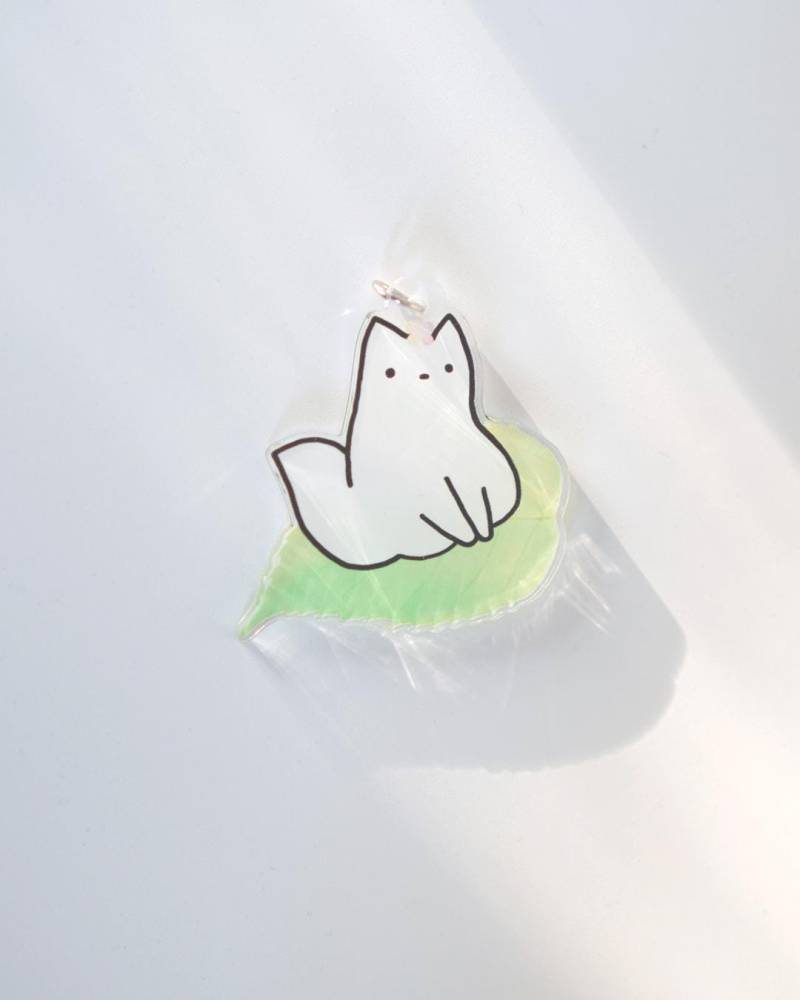 Leaf Fox Keychain | Accessory Gift Nature Illustration Watercolour White Acrylic Cute Animal Kawaii Charm Leaf Fox Keychain | Accessory Gift Nature Illustration Watercolour White Acrylic Cute Animal Kawaii Charm von StudioSloly