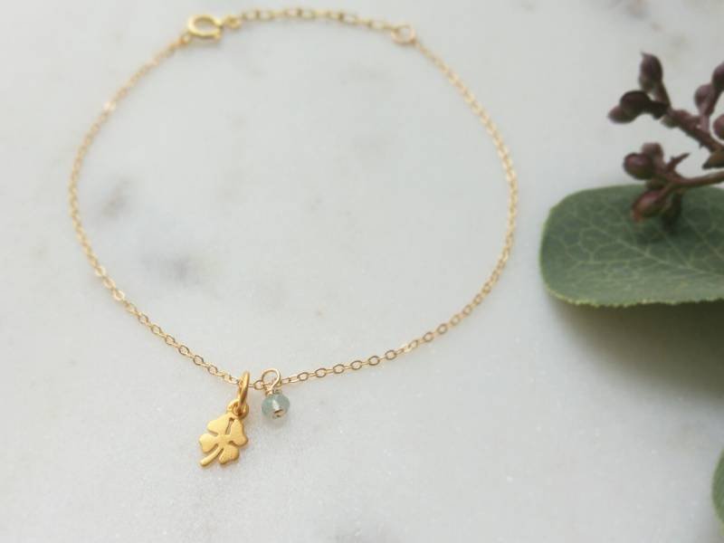 Kleeblatt Glücksbringer Winziges Armband von StudioSoulPieces