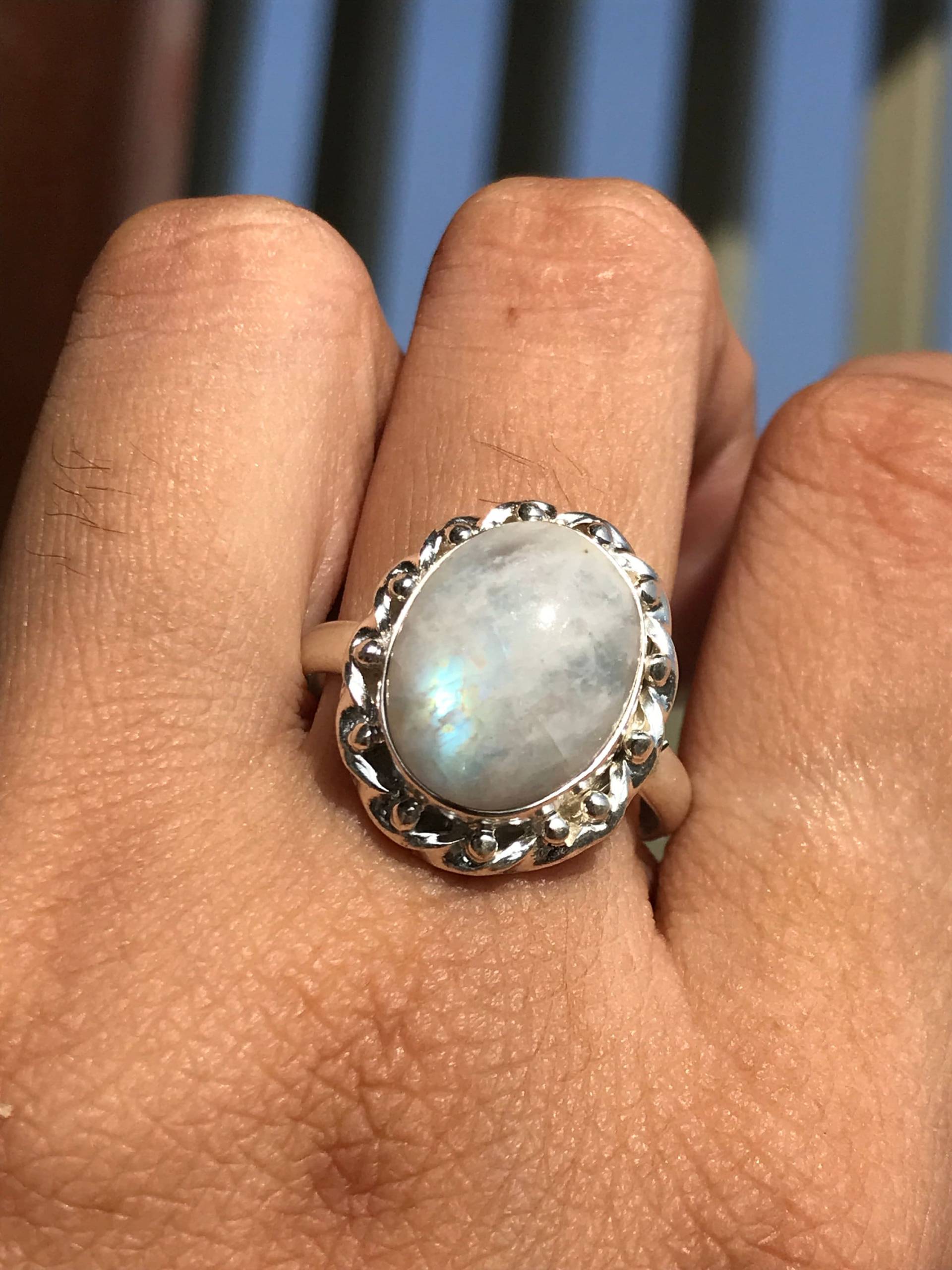 Regenbogen Mondstein Ring, Edelstein Sterling Silber Boho Frauen Statement Handgemachte Ring Regenbogen Mondstein Ring, Edelstein Sterling Silber Boho Frauen Statement Handgemachte Ring von StudioSuramya