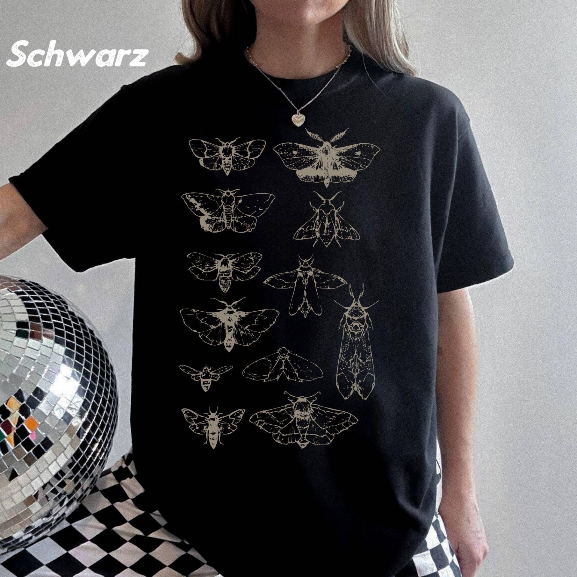 Süß Goblincore Tshirt Motten Witchy Whimsigoth T-Shirt Celestial Fairycore Dark Cottagecore Shirt Grüne Hexen Natur Ästhetik Herbst von StudioVenusDE