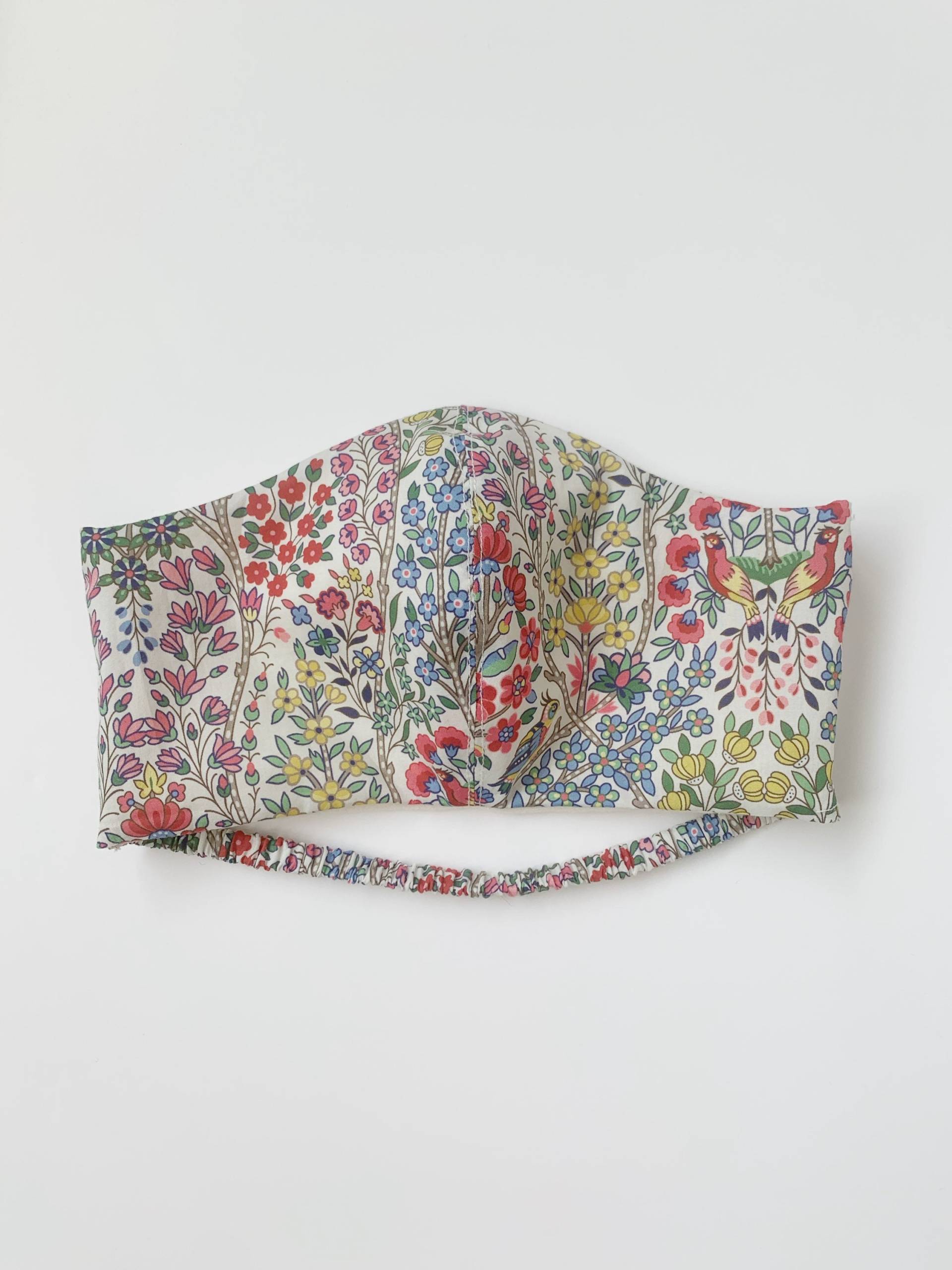 Liberty Print Gesichtsmaske Mit Filtertasche, Rund Um Den Kopf, Waschbar von Studiomarloweshop