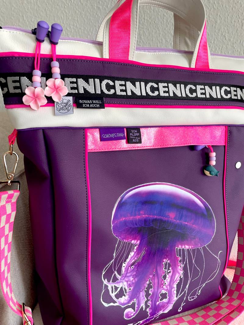 Elsbag Rucksack Qualle von StuffandButtonBags