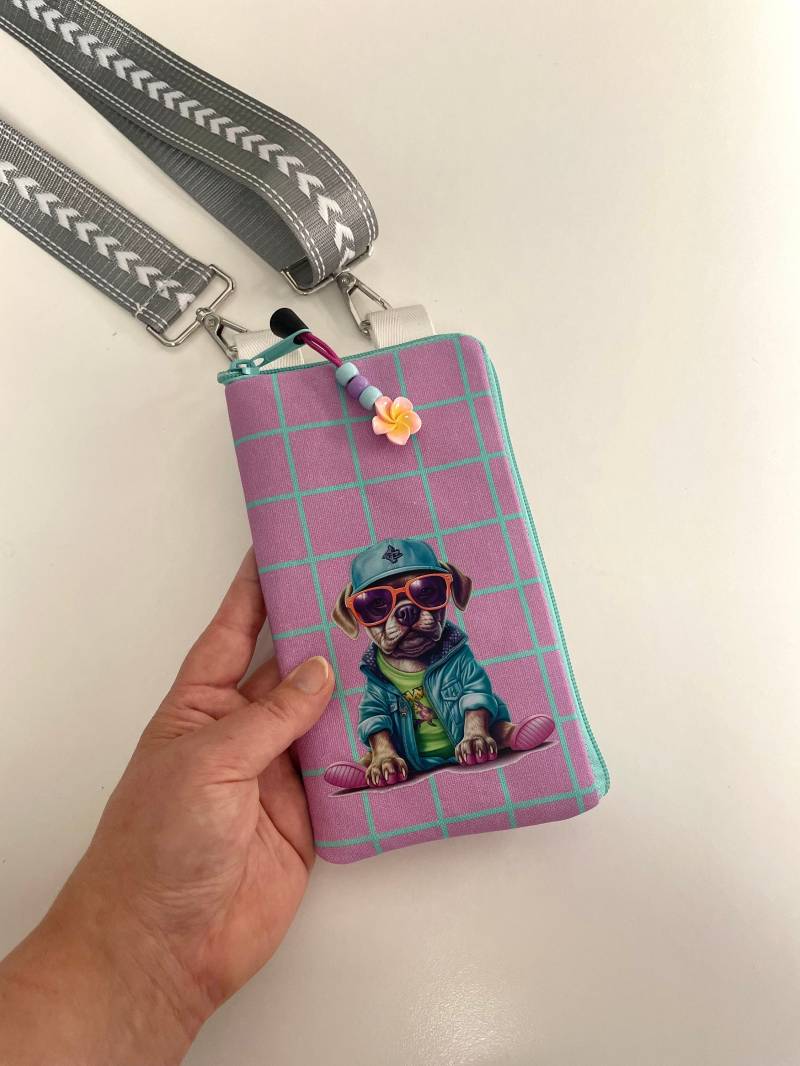 Handytasche Cool Dog von StuffandButtonBags