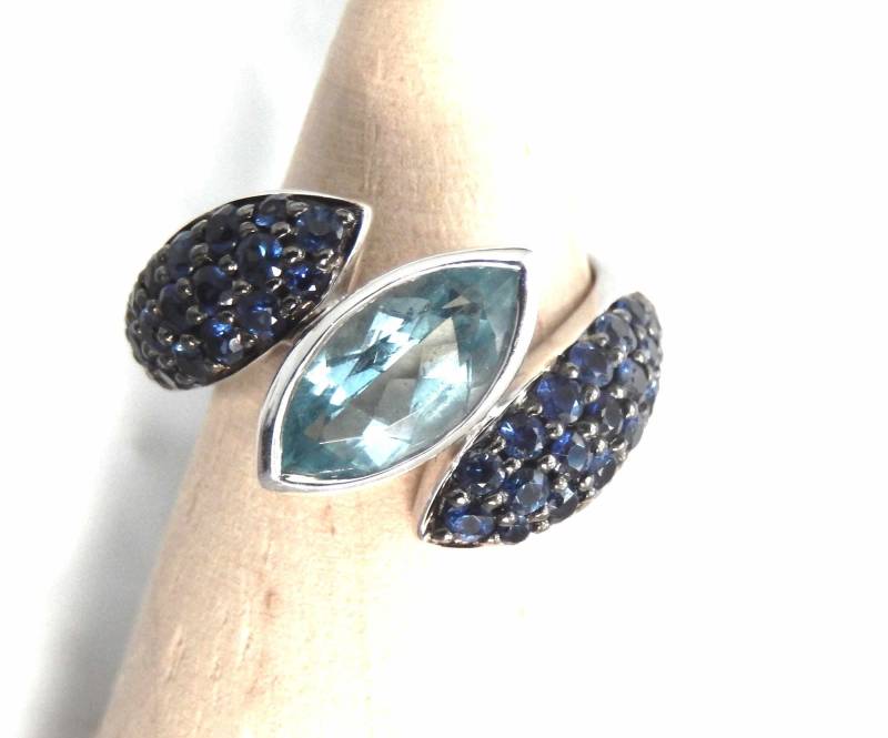 Aquamarin Blaue Saphire 750 Weißgoldring von StuffbyGypsy