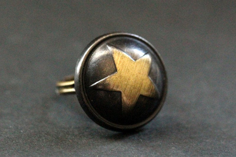 Bronze Ring Mit Stern. Handgefertigter Knopfring. Stern Ring. Verstellbarer in Bronze. Handmade Schmuck von StumblingOnSainthood