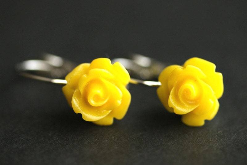 Gelbe Rosen Ohrringe. Rose Silber Lever Back Blumen Schmuck. Handmade von StumblingOnSainthood