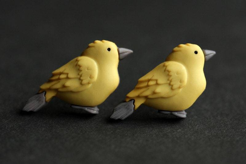 Gelbe Vogel Ohrringe. Fink Bronze-Ohrringe. Schmuck. Natur Handgefertigte von StumblingOnSainthood