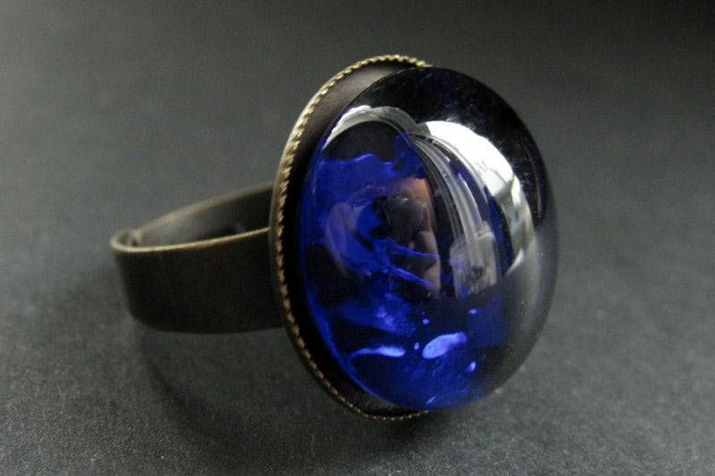 Kobalt Blaue Glas Ring in Bronze. Blau Ring. Bronze Verstellbaren Handmade Schmuck von StumblingOnSainthood