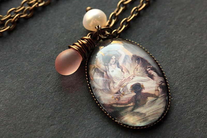 Meerjungfrau Halskette. Anhänger Mit Pinker Träne Und Süßwasserperle. Oval Charm Schmuck. Handmade von StumblingOnSainthood