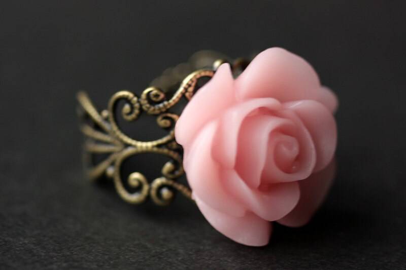 Rosa Rose Ring. Blume Vergoldeter Silber Bronze-Ring. Kupfer Verstellbarer Handmade Schmuck von StumblingOnSainthood