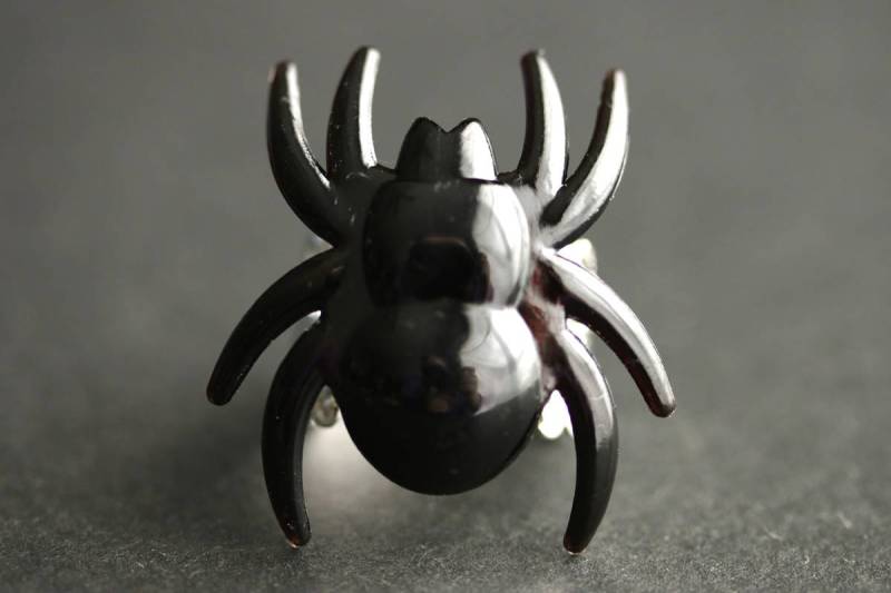 Schwarze Spinne Ring. Halloween-Ring. Filigraner Verstellbarer Goldring, Silberring, Bronzering Oder Kupferring. Halloween Schmuck von StumblingOnSainthood