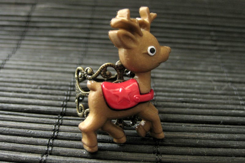Weihnachts-Ring. Santa's Rentier Feiertagsring. Hirsch Ring. Verstellbarer Ring in Bronze. Weihnachtsschmuck. Handmade Schmuck von StumblingOnSainthood