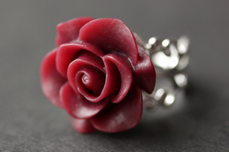 Weinrote Rose Ring. Verstellbar Vergoldeter Silber Bronze-Ring. Kupfer Verstellbarer Handmade Schmuck von StumblingOnSainthood