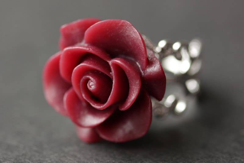 Weinrote Rose Ring. Verstellbar Vergoldeter Silber Bronze-Ring. Kupfer Verstellbarer Handmade Schmuck von StumblingOnSainthood