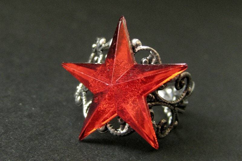 stern Ring. Roter Filigraner Ring Aus Silber. Verstellbarer Handgemachte Handmade Schmuck von StumblingOnSainthood