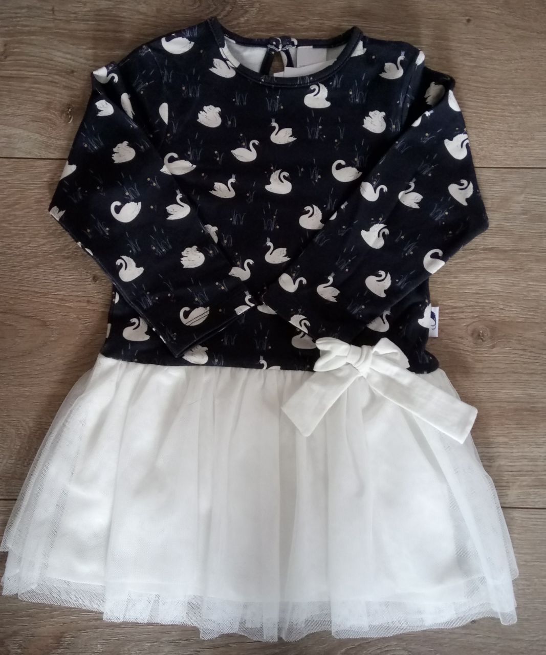 Stummer Kleid Schwan mit Arm und Tüllrock von Stummer