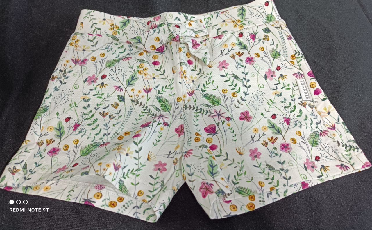 Stummer weiße Shorts mit Blumen Mädchen von Stummer