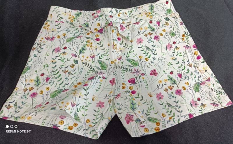 Stummer weiße Shorts mit Blumen Mädchen von Stummer