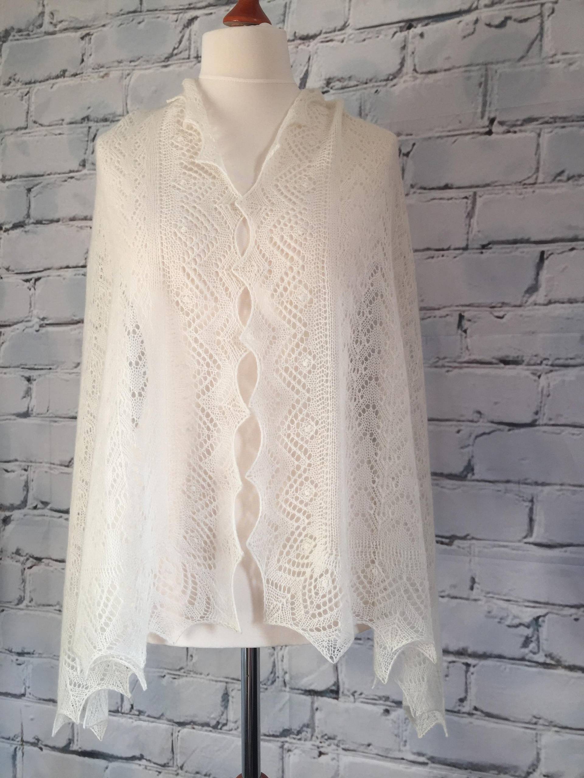 Traumhaft Schöner Kaschmir Lace Schal/Aus 100% Reinem Kaschmir, Farbe Naturweiß Traumhaft Schöner Kaschmir Lace Schal/Aus 100% Reinem Kaschmir, Farbe Naturweiß von StunningCashmereLace