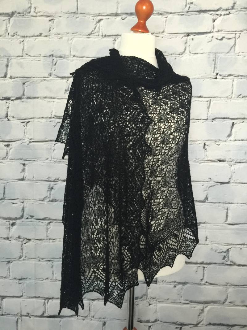 Wunderschöner Lace Schal Aus 100% Reinem Kaschmir, Farbe Schwarz von StunningCashmereLace