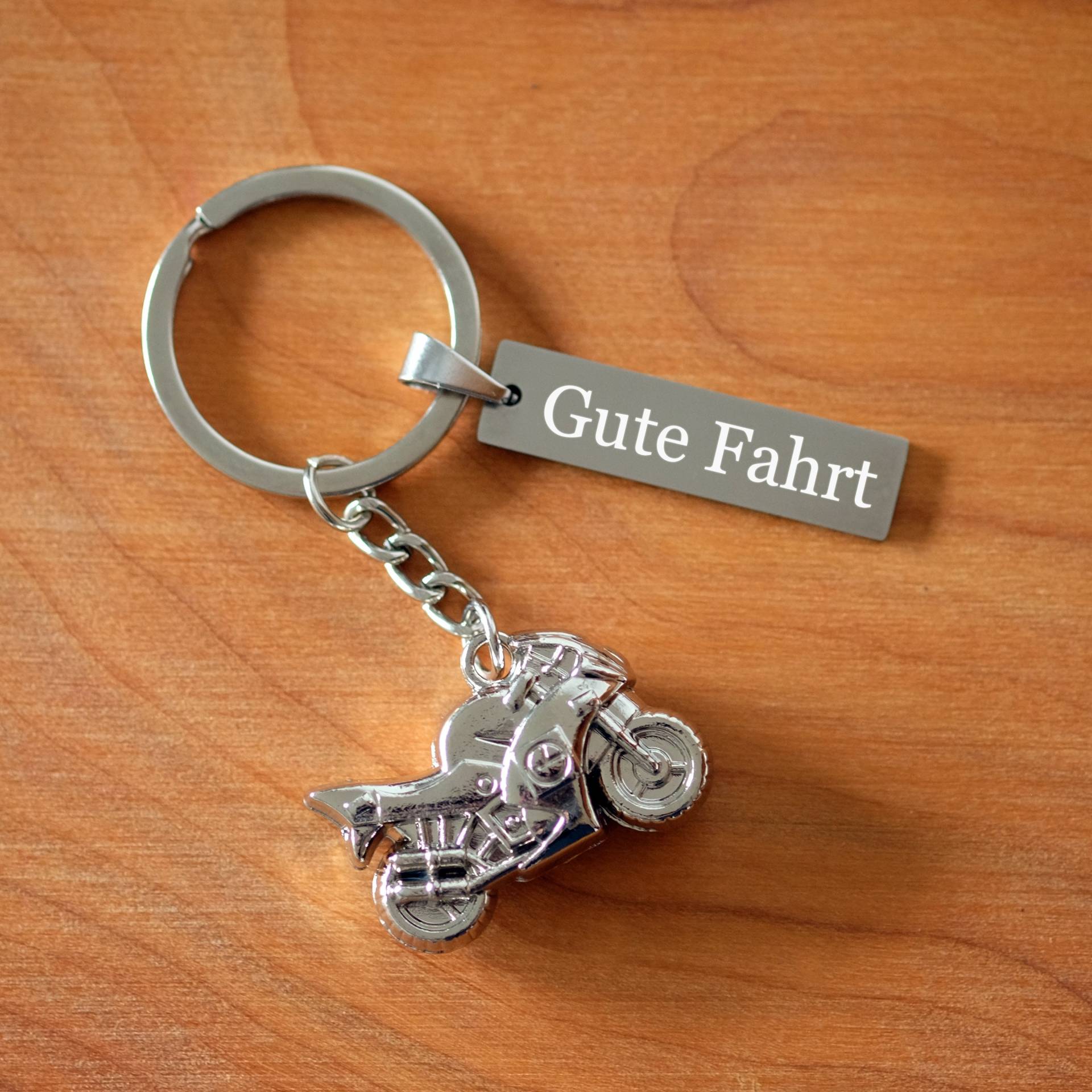 Schlüsselanhänger Motorrad Personalisiert Führerschein Silber Mit Wunschgravur Gute Fahrt Fahr Vorsichtig Glücksbringer Vatertag von StyleGravur