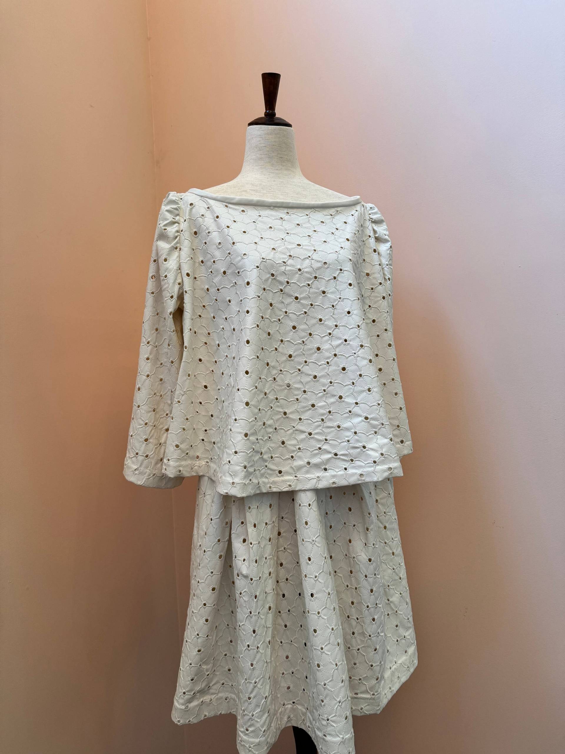 Cremefarbener Kunstleder Zweiteiler | 10 Cremefarbener Kunstleder Zweiteiler | 10 von StyleOfIndividuality
