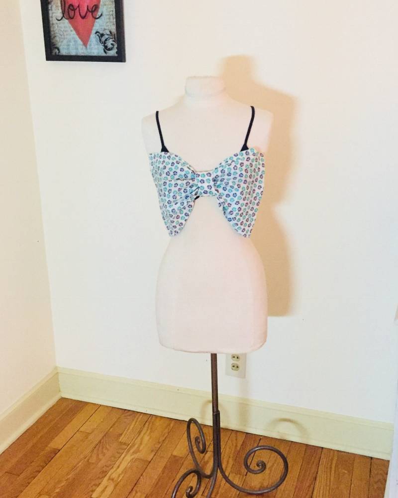 Klee Schleife Bandeau. Juniors M, Dunkelblau Mit Großer Winzigen Kleeblättern Beach Coastal Festival Teen Fashion Klee Schleife Bandeau. Juniors M, Dunkelblau Mit Großer Winzigen Kleeblättern Beach Coastal Festival Teen Fashion von StyleRehabInc