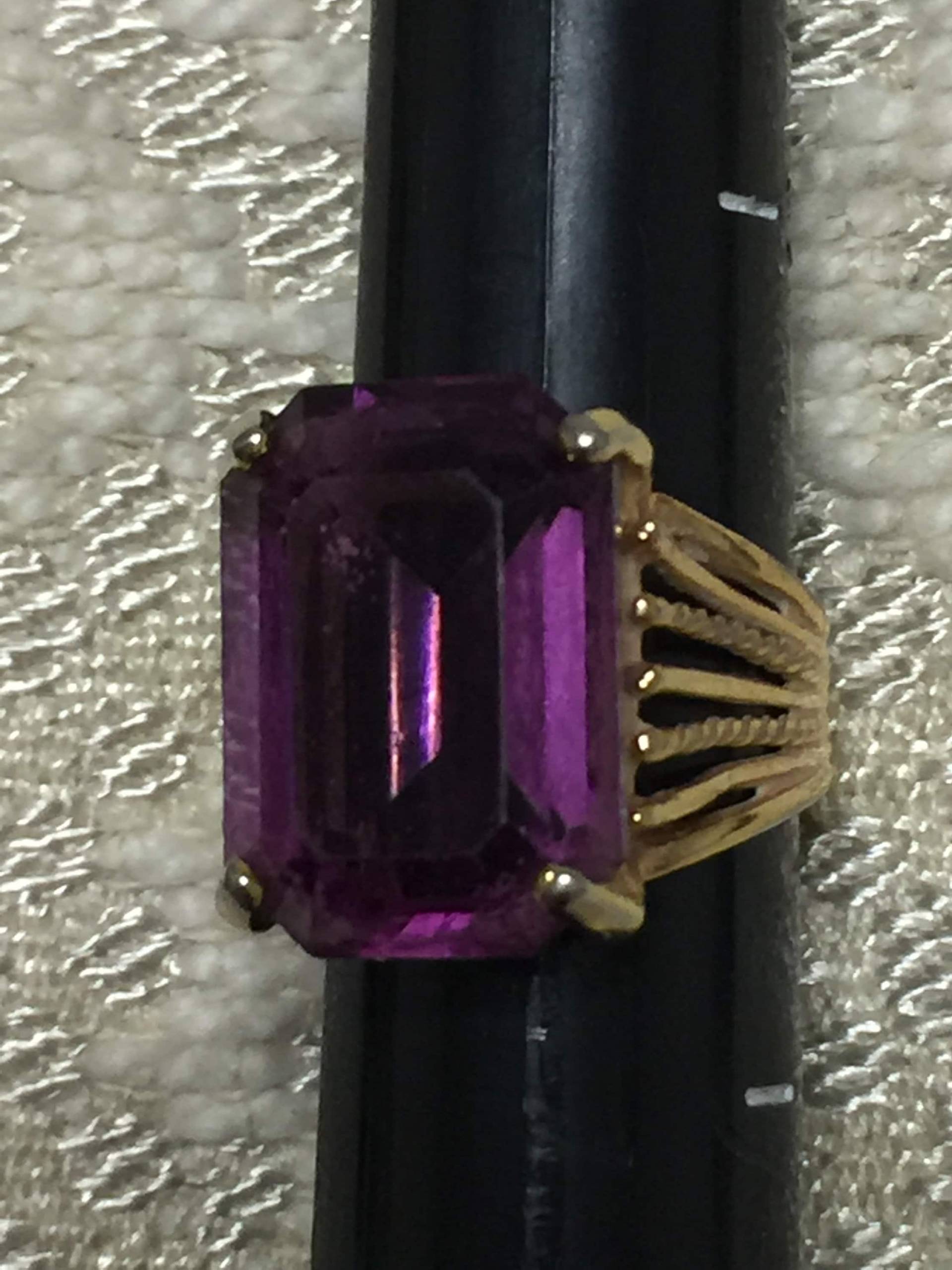 18K Vergoldeter Lila Quarz Ring von StyleSourceNYC