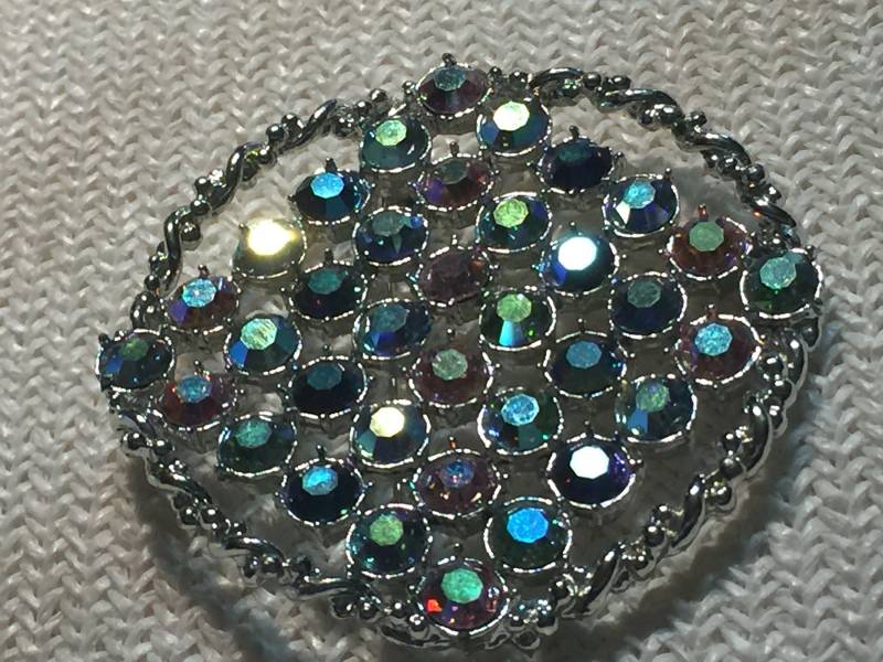 Emmons Brosche Aurora Borealis Strass Kreis Twisted Rope Münze Diamant Form Schillernde Firey Runde Hoop Hochzeit von StyleSourceNYC