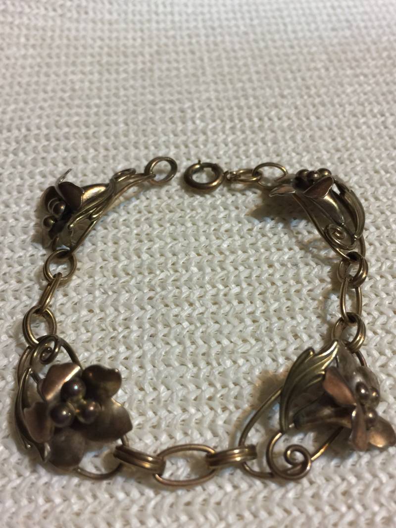 Jugendstil Maiglöckchen Repoussé Armband Vintage Silber & Vermeil 12K Gold Rose Schmuck Floral Blume Plated Washed Gem von StyleSourceNYC
