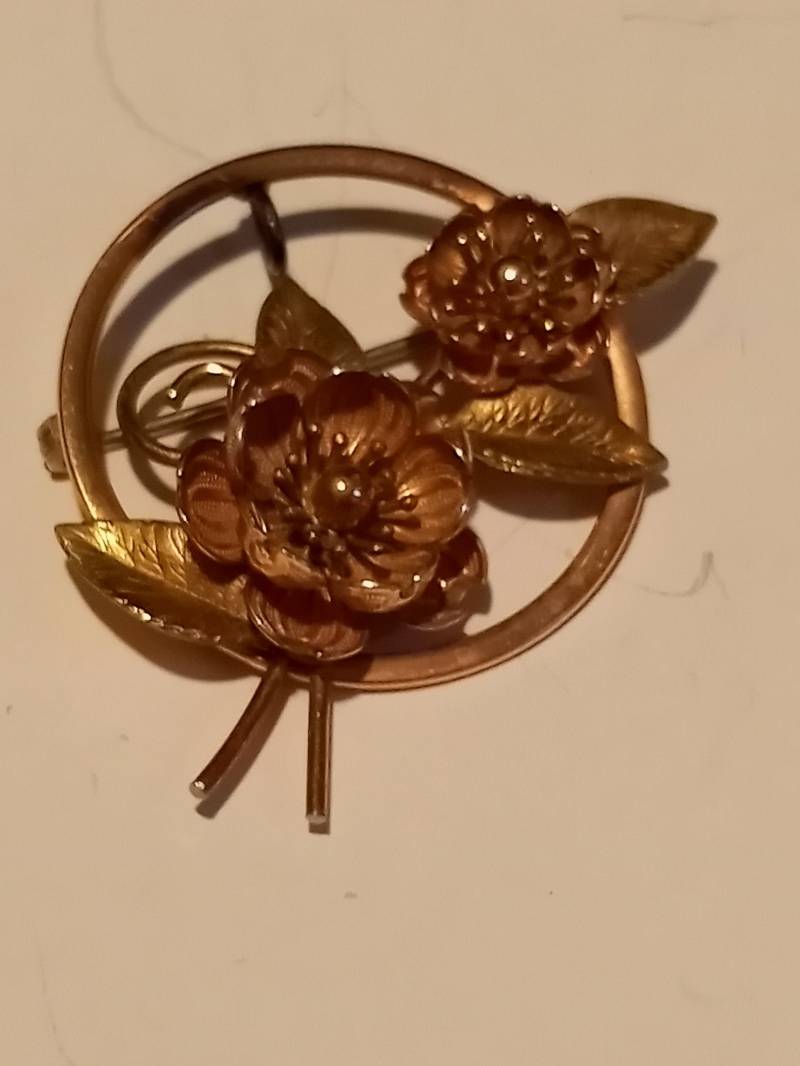 Vintage Krementz Brosche Rose Gold Anhänger Halskette Gelbgold Pin Seltene Prächtige Münze Signiert von StyleSourceNYC