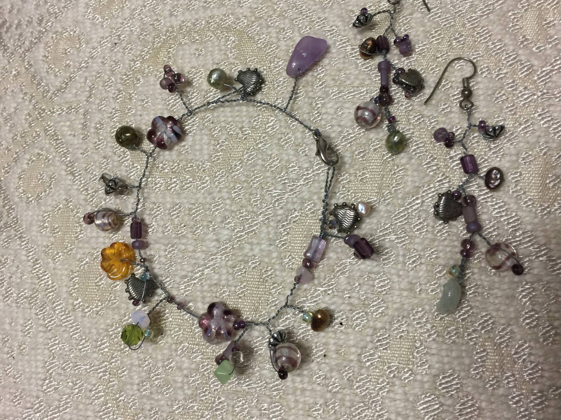 Vintage Silberdraht Gewickelt Armband Ohrringe Set, Glasperlen Blumen von StyleSourceNYC