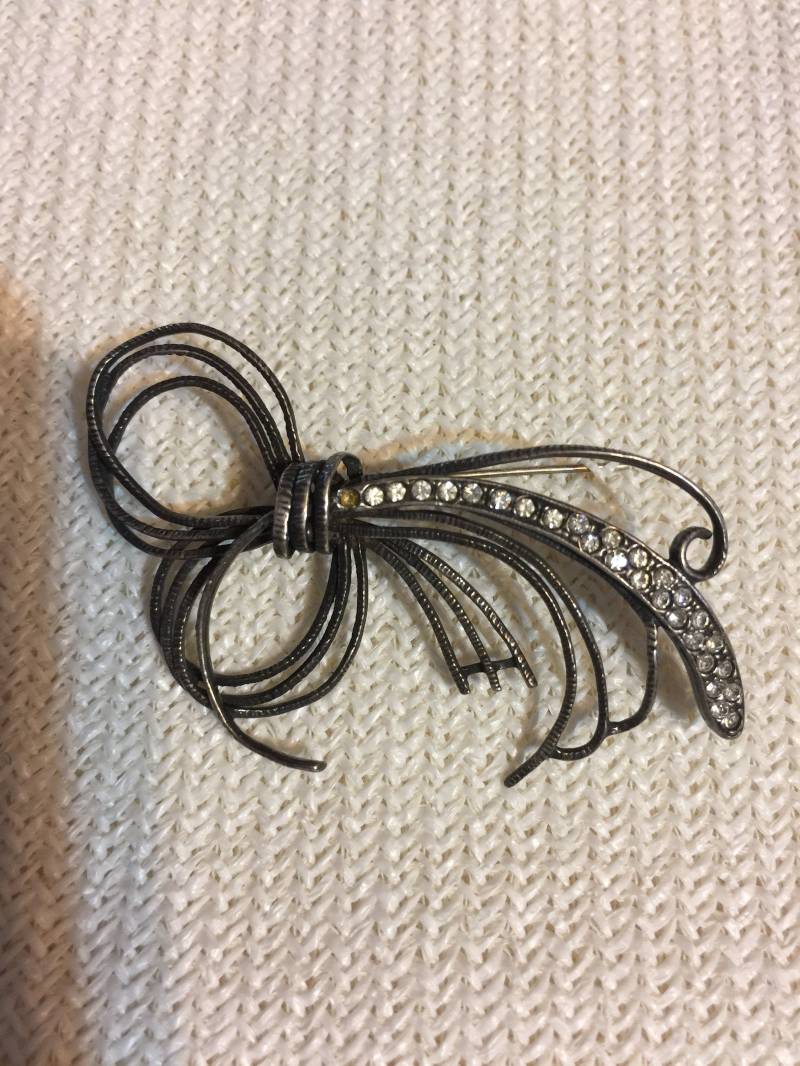 Vintage Sterling Silber Bogen Brosche Spun Wire Wrapped Paste Strass Pin Web Signiert Oxidiert von StyleSourceNYC