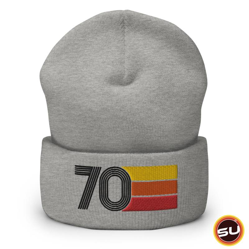 70Er - 1970Er Retro Tri-Line Geburtstagsjahr Cuffed Beanie von StyleUniversal