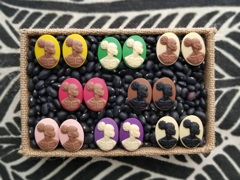Afro-Cameo-Ohrringe Afro-Cameo-Ohrringe von Styledentity