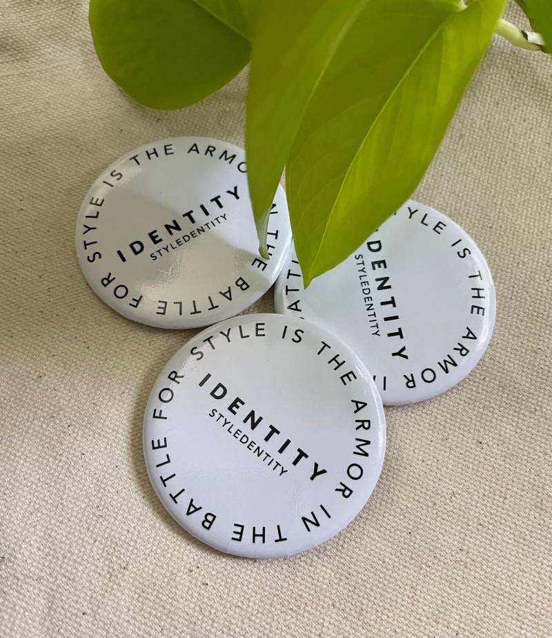 styledentity Motto Pin von Styledentity