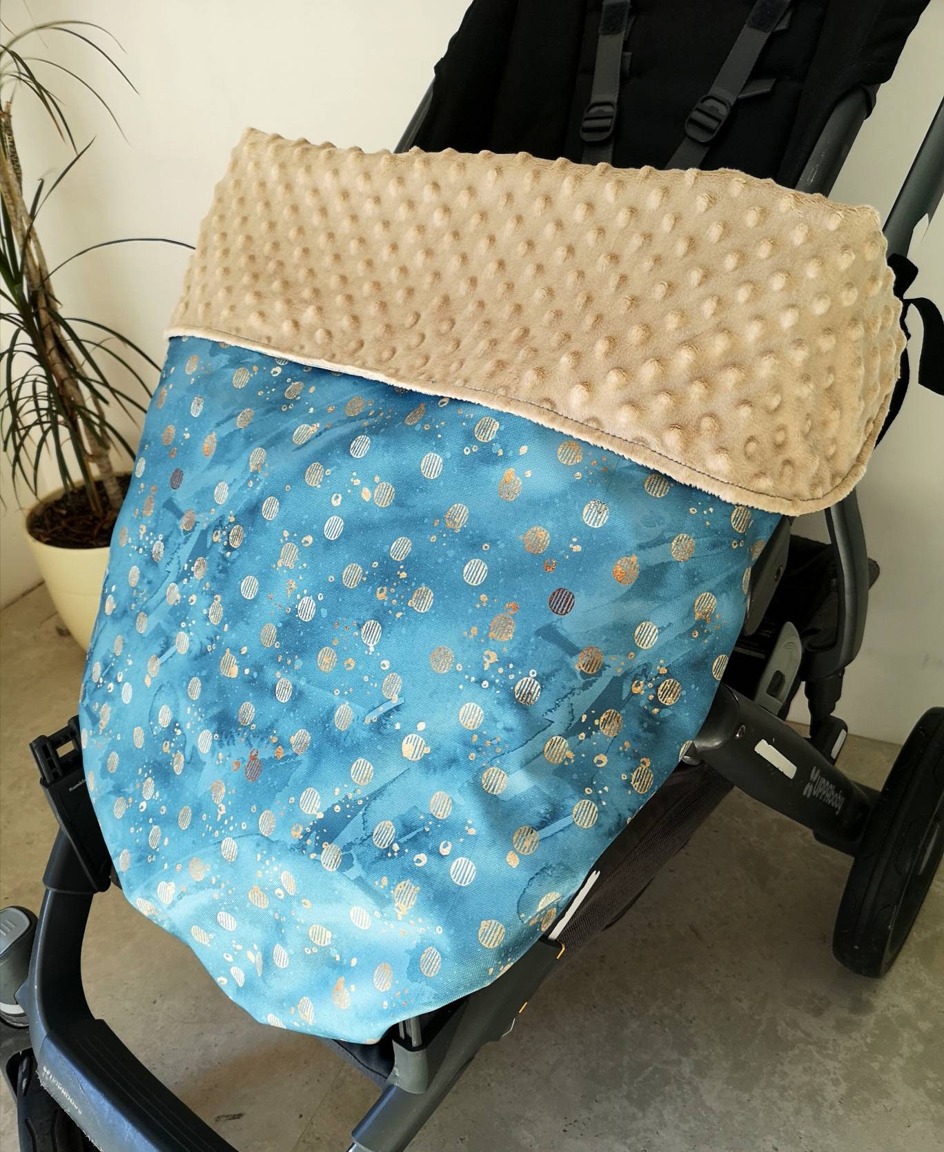 Kinderwagendecke Custom Wasserdichte Kuscheldecke Für Kinderwagen Uppababy Vaseline Rot von StylySmily