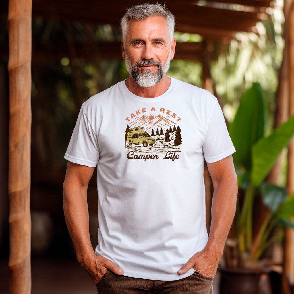 Unisex T Shirt Camper Freizeit Outdoor Camping Wohnwagen Wohnmobil Berge Dtf Druck Life Unisex T Shirt Camper Freizeit Outdoor Camping Wohnwagen Wohnmobil Berge Dtf Druck Life von SubliDesignByDK