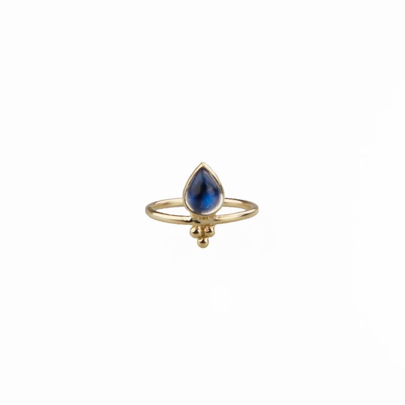 Bläulicher Mondstein Ring in 585Er Gelbgold/Natürlicher Edelstein Handgemachter Zarter Stapelring Juni Geburtsstein von SublimityJewelry