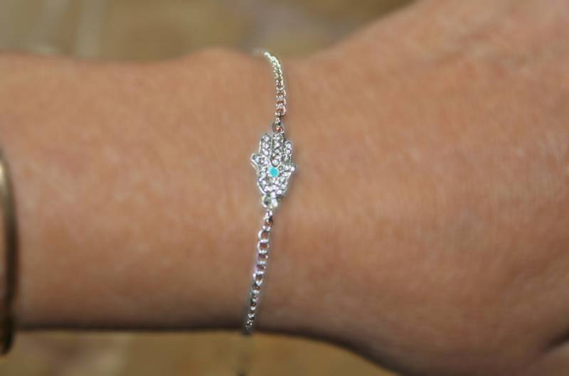 Versilbertes Hamsa Armband Evil Eye Charm von SuesArts