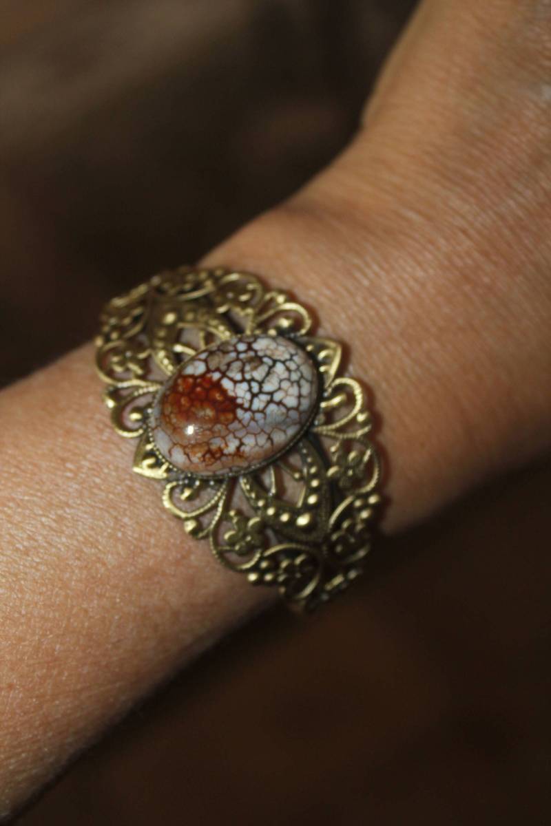 Vintage Style Feuer Achat Manschette Armband Verstellbarer Boho Schmuck von SuesArts