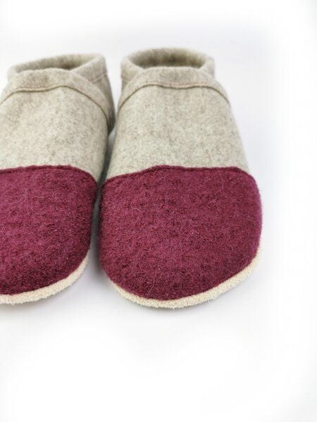 Süßstoff Hausschuhe aus Wollfilz mit pflanzlich gegerbter Ledersohle für Erwachsene von Süßstoff
